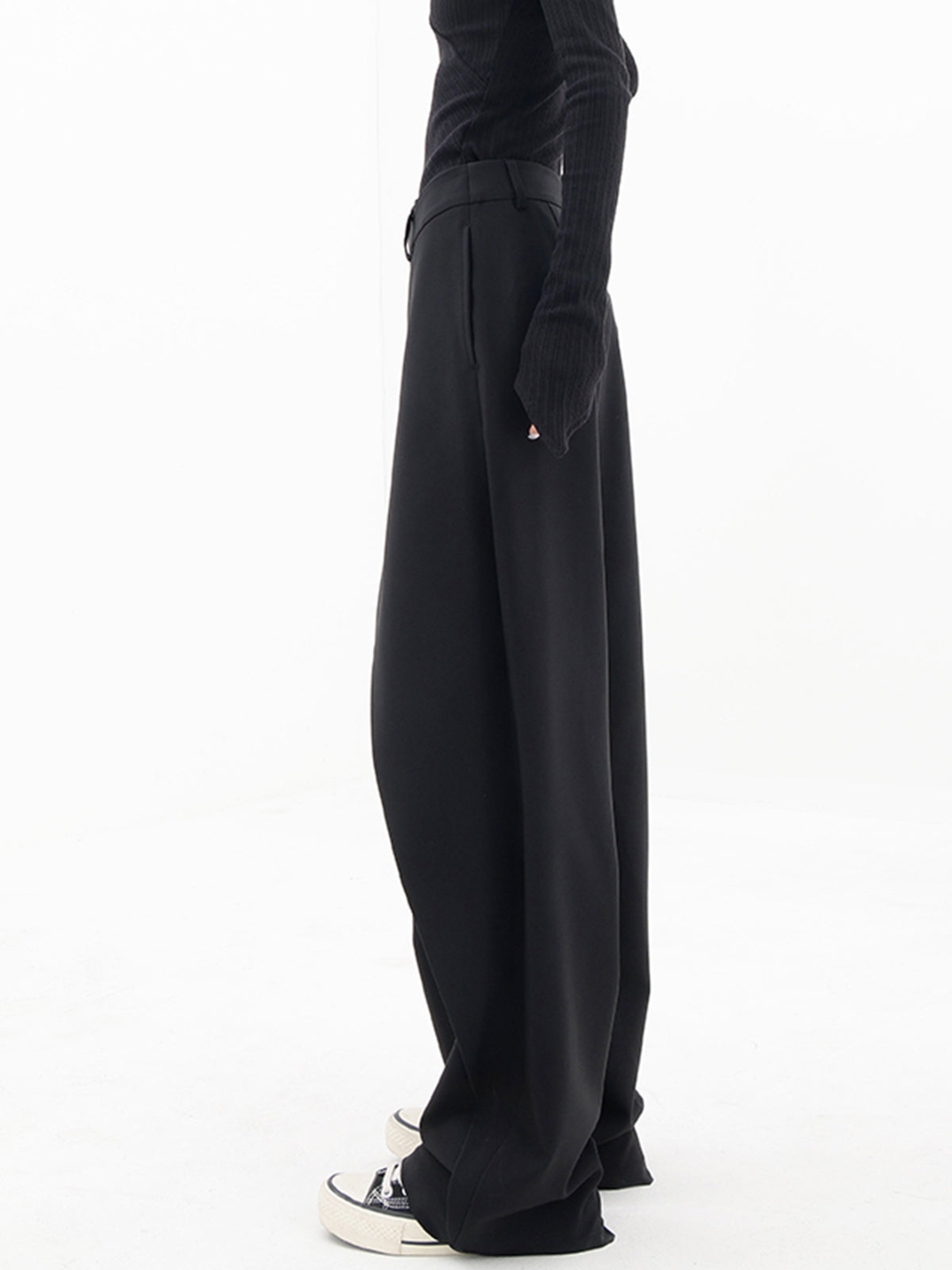 Yuli - Modern baggy trousers